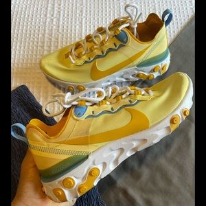 Nike React Element 55 in Butter Yellow